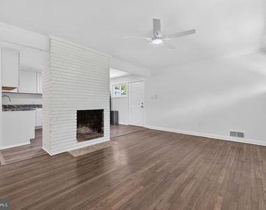303 Nimitz Avenue - Photo Thumbnail 5