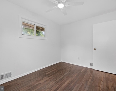 303 Nimitz Avenue - Photo Thumbnail 11