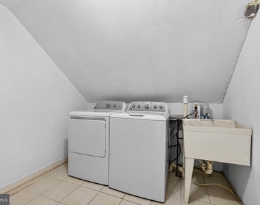 303 Nimitz Avenue - Photo Thumbnail 19