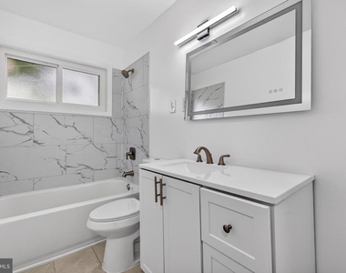 303 Nimitz Avenue - Photo Thumbnail 8