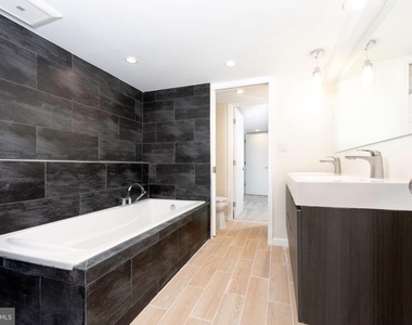 1418 Thornden Road - Photo Thumbnail 6