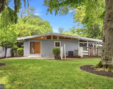 6614 Melody Lane - Photo Thumbnail 13