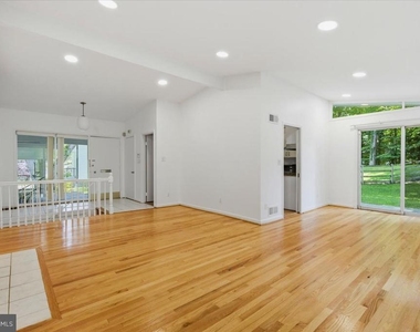 6614 Melody Lane - Photo Thumbnail 1