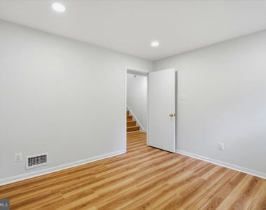 6614 Melody Lane - Photo Thumbnail 41