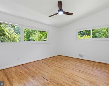 6614 Melody Lane - Photo Thumbnail 32
