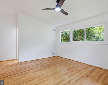 6614 Melody Lane - Photo Thumbnail 30