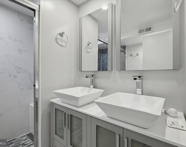 6614 Melody Lane - Photo Thumbnail 40