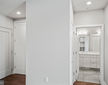 506 Diamondback Drive - Photo Thumbnail 4