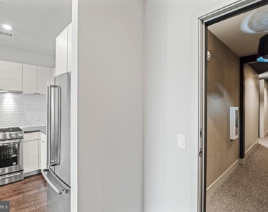 506 Diamondback Drive - Photo Thumbnail 3
