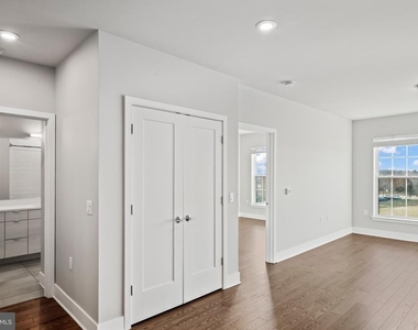 506 Diamondback Drive - Photo Thumbnail 6