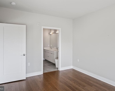 506 Diamondback Drive - Photo Thumbnail 12