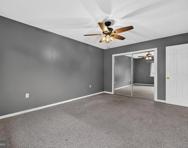 5039 Green Mountain Circle - Photo Thumbnail 14