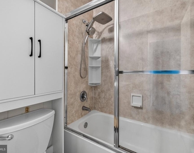 5039 Green Mountain Circle - Photo Thumbnail 9