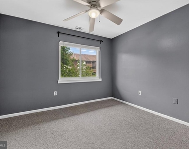 5039 Green Mountain Circle - Photo Thumbnail 12