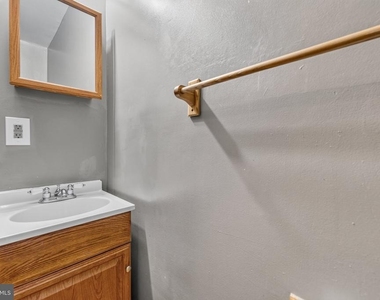 5039 Green Mountain Circle - Photo Thumbnail 24