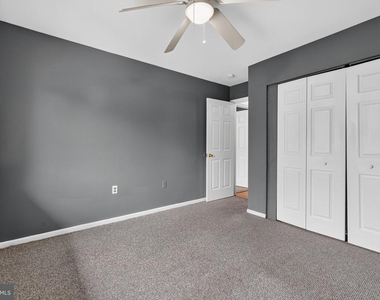 5039 Green Mountain Circle - Photo Thumbnail 11