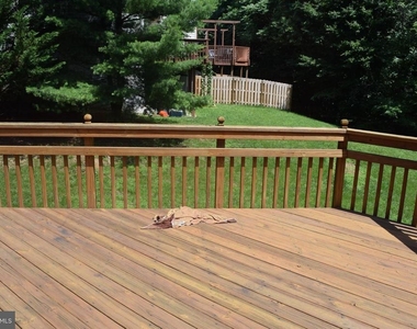 9333 Maxwell Court - Photo Thumbnail 5