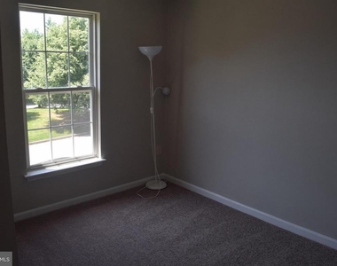 9333 Maxwell Court - Photo Thumbnail 10