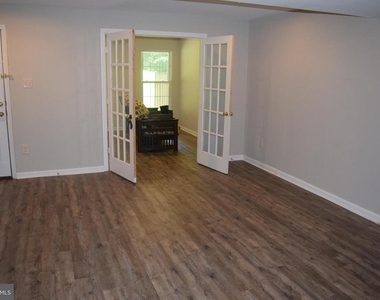 9333 Maxwell Court - Photo Thumbnail 11