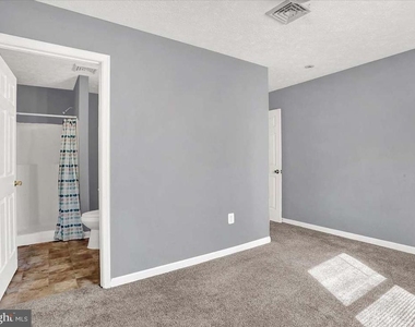 70 Swan Street - Photo Thumbnail 9