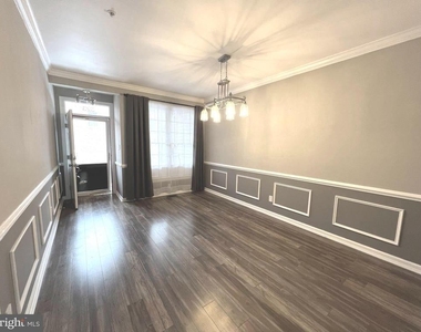 523 Dallam Court - Photo Thumbnail 2