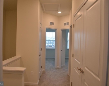 5609 Tallyn Hunt Place - Photo Thumbnail 8