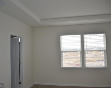 5609 Tallyn Hunt Place - Photo Thumbnail 9