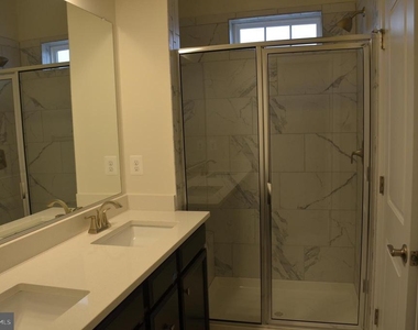 5609 Tallyn Hunt Place - Photo Thumbnail 13