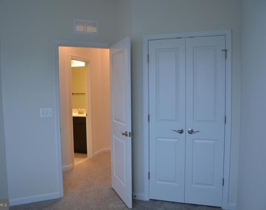 5609 Tallyn Hunt Place - Photo Thumbnail 16