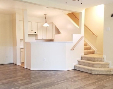5208 Duke Court - Photo Thumbnail 5