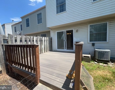 5614 Denton Court - Photo Thumbnail 15
