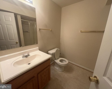5614 Denton Court - Photo Thumbnail 14