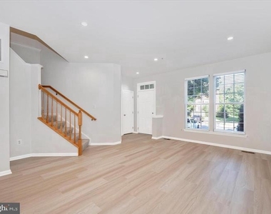 3534 Winthrop Lane - Photo Thumbnail 7