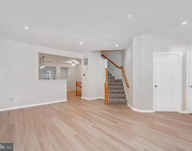 3534 Winthrop Lane - Photo Thumbnail 9