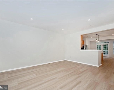 3534 Winthrop Lane - Photo Thumbnail 8
