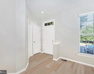 3534 Winthrop Lane - Photo Thumbnail 5