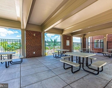 3534 Winthrop Lane - Photo Thumbnail 46