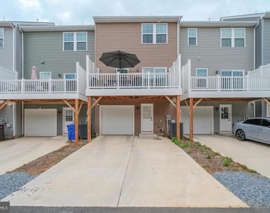 52 Caswell Drive - Photo Thumbnail 10