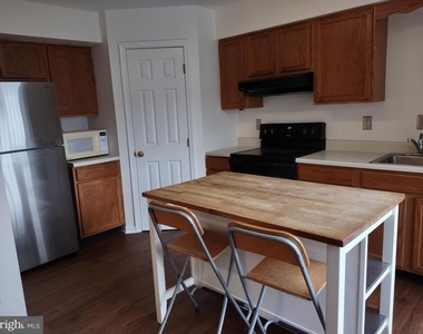 34 Chartwell Court - Photo Thumbnail 10