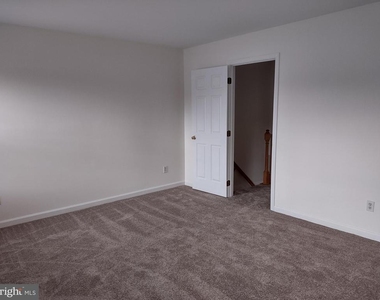 34 Chartwell Court - Photo Thumbnail 16