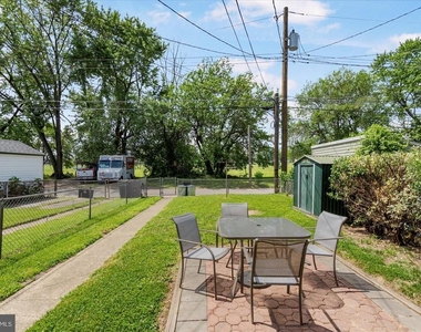 1974 Searles Road - Photo Thumbnail 3