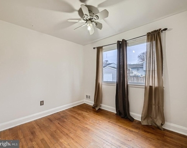 4816 Valley Forge Road - Photo Thumbnail 2