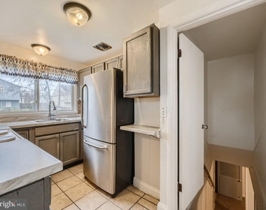 4816 Valley Forge Road - Photo Thumbnail 8