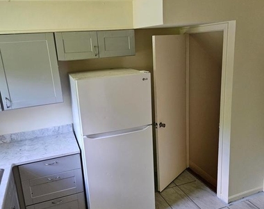 254 Cedarmere Circle - Photo Thumbnail 9