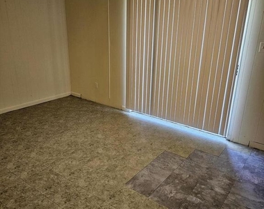 254 Cedarmere Circle - Photo Thumbnail 17