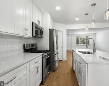 1714 Pin Oak Road - Photo Thumbnail 14