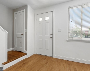 1714 Pin Oak Road - Photo Thumbnail 5