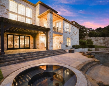 121 Burgess Ln - Photo Thumbnail 6
