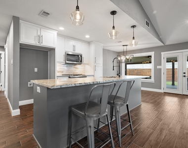5143 Ganymede Dr - Photo Thumbnail 13