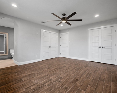 5143 Ganymede Dr - Photo Thumbnail 16